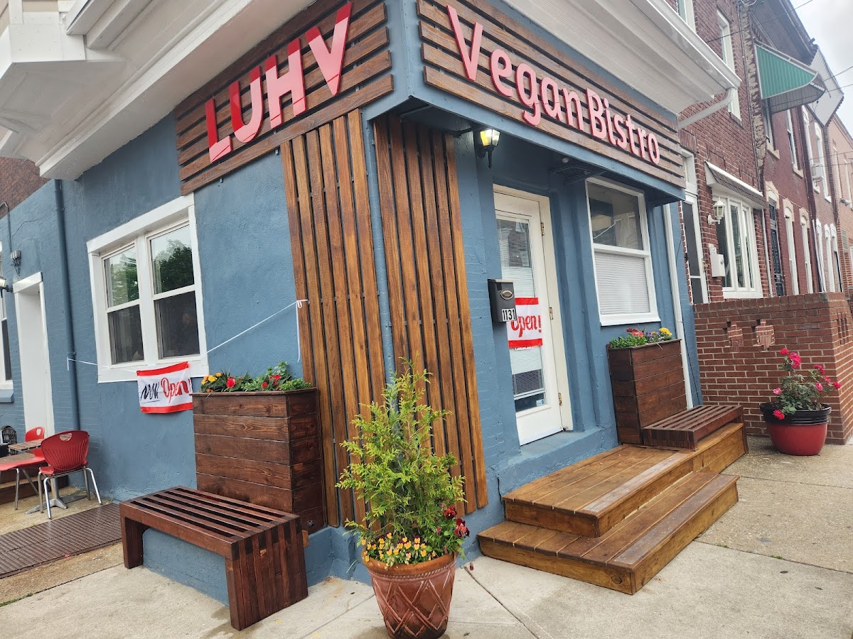 Luhv Vegan Bistro