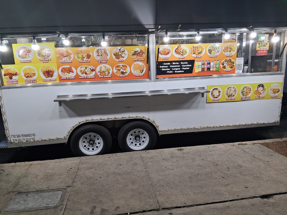 Tacos de perro 818